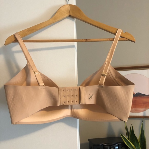 WingWoman Contour Bra - Picture 9 of 11